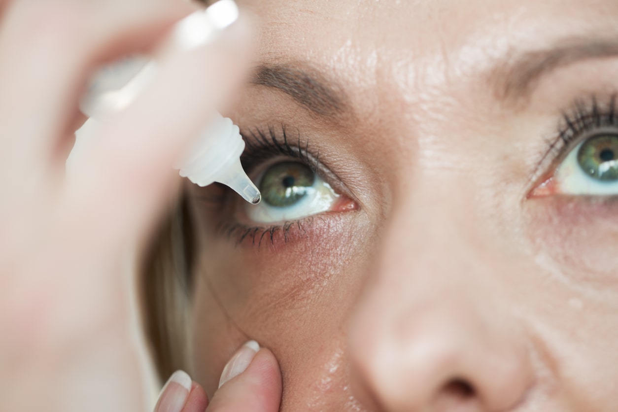 Síndrome do olho seco: sintomas, causas e tratamento