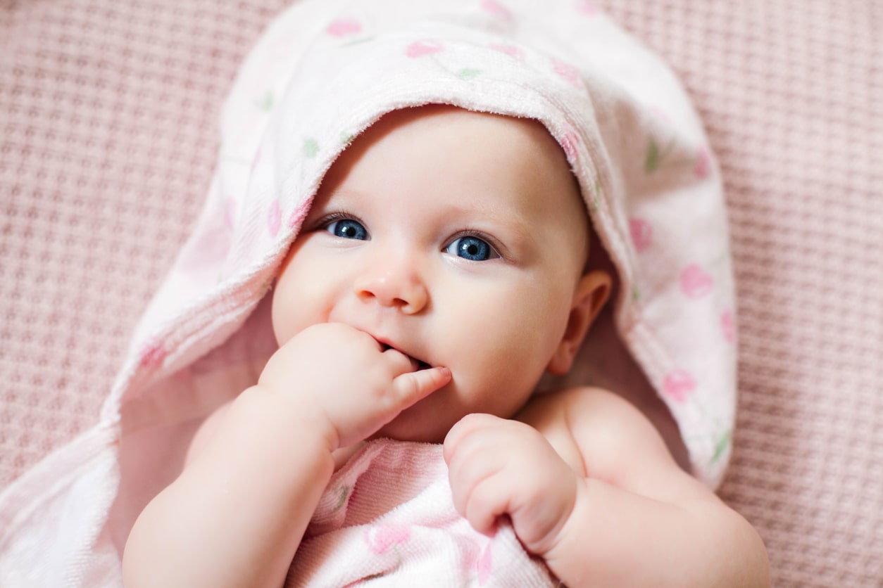 Tudo o que você precisa saber sobre os olhos do recém-nascido