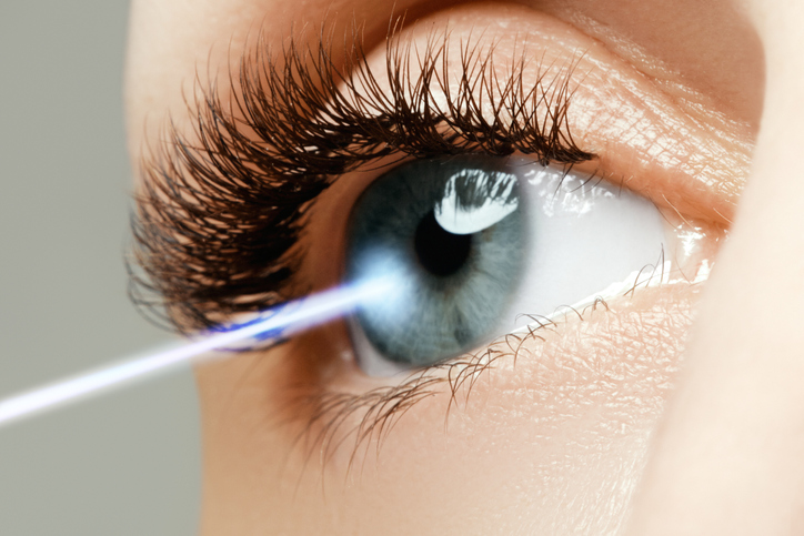 5 cirurgias estéticas para a área do olho